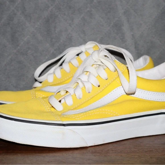 Vans Unisex Old Skool Shoes ‘Vibrant Yellow' - Picture 2 of 13